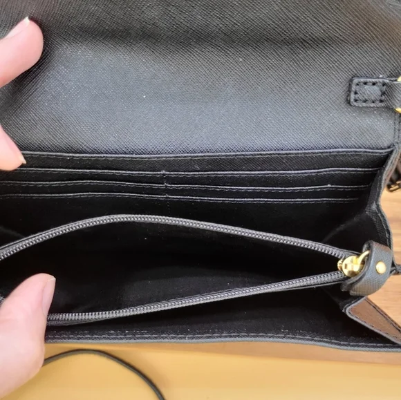 Victoria's Secret Black Crossbody w/Black Leather & Silver Chain Straps, EUC - Picture 5 of 7